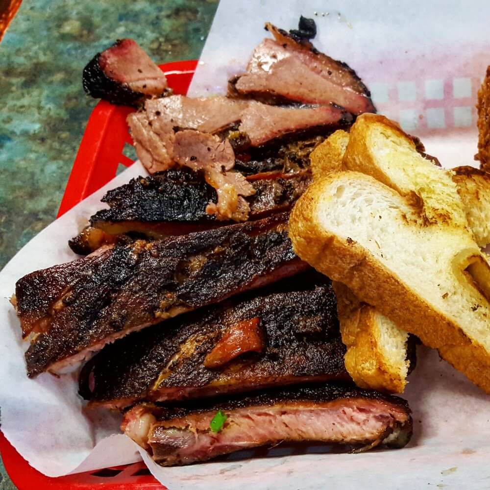 3 Great BBQ Restaurants in Houston, TX Blue Moon Farm Bed & Breakfast